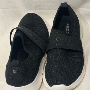 Size 9 London Fog Slip On